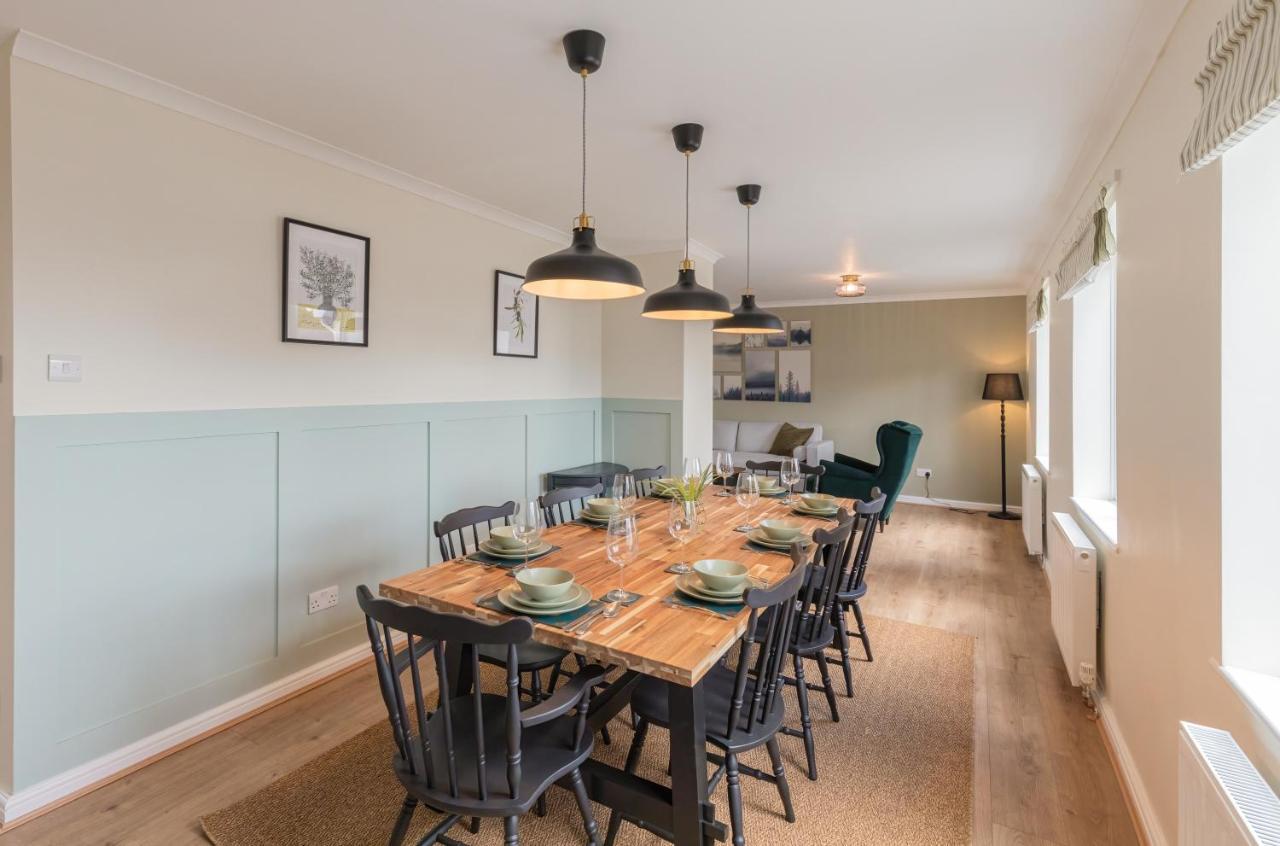 4 Bed City House With Private Garden And Parking Winchester Dış mekan fotoğraf